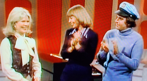 LORETTA SWIT – VOL 1: CAPTAIN & TENNILLE (ABC 1976-1977) Loretta Swit, Toni Tennille, Daryl Dragon, Raymond Burr, Farrah Fawcett-Majors, Kate Jackson, Jaclyn Smith, Pat Morita, Ed McMahon, Paul Williams, Rufus, Chaka Khan