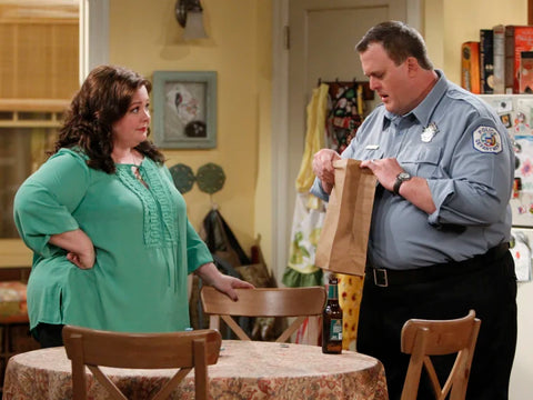 MIKE & MOLLY - THE COMPLETE SERIES + EXTRAS (CBS 2010-2016) Melissa McCarthy, Billy Gardell, Swoosie Kurtz, Reno Wilson, Katy Mixon, Rondi Reed, Louis Mustillo, Nyambi Nyambi